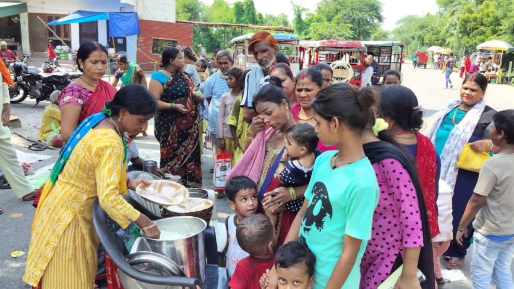 Free food provided to the needy