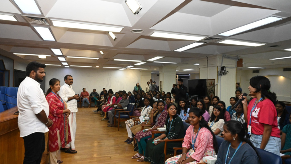 Nursing students meet MOS Dr L. Murugan