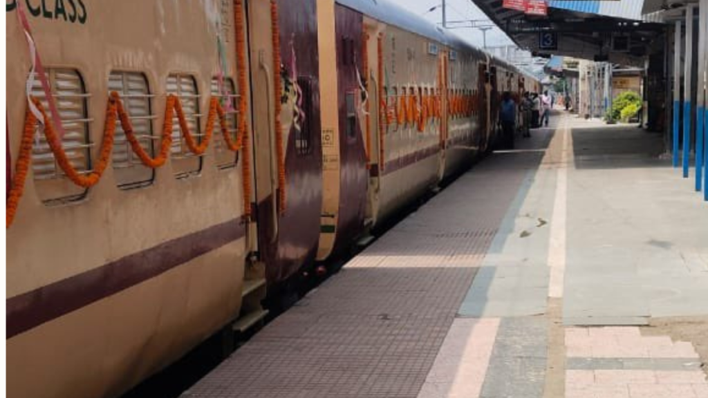 Sahibganj-Howrah Intercity Express